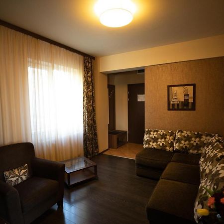 Hotel Check Inn Timisoara Ngoại thất bức ảnh