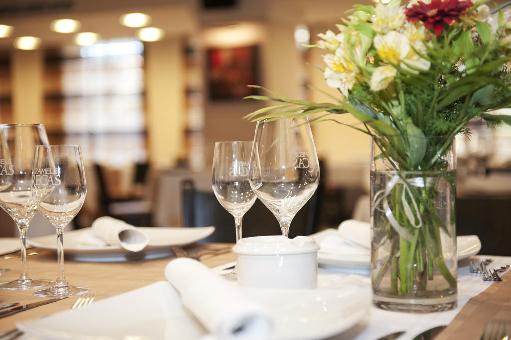 Hotel Check Inn Timisoara Ngoại thất bức ảnh